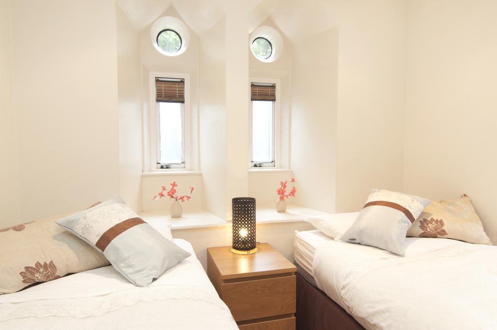 Edinburgh Church Apartments Room photo